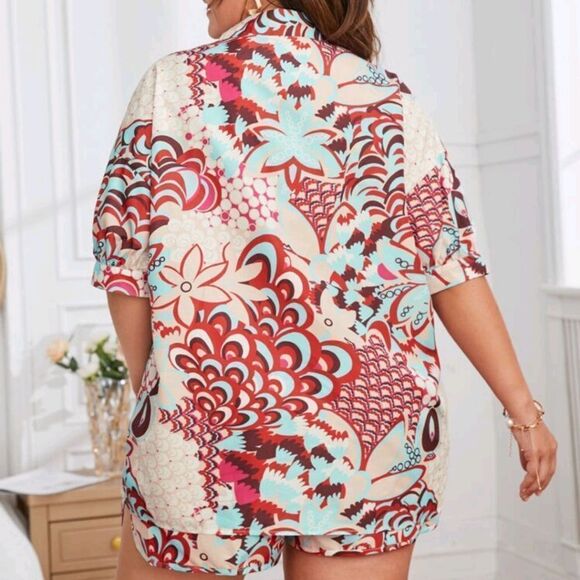 Colorful Patterned Shirt and Shorts Set - Picture 2 of 5